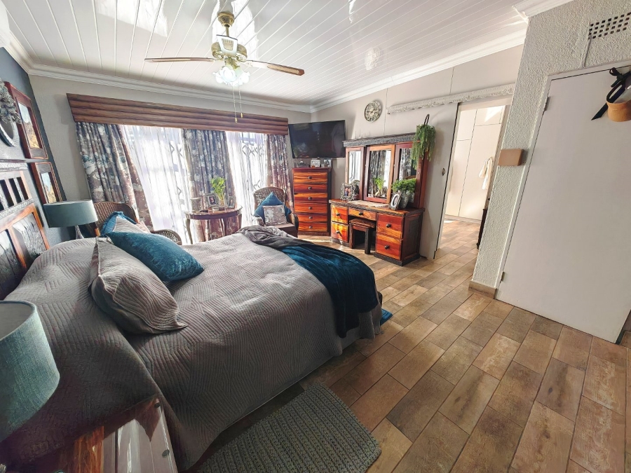 6 Bedroom Property for Sale in Dan Pienaar Free State